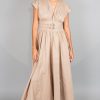 Vestido sin mangas con cinturilla - beige